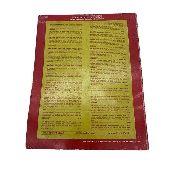 The Folksinger’s Guitar Guide: An Instruction Manual, Jerry Silverman, 1969 - Picture 2 of 10